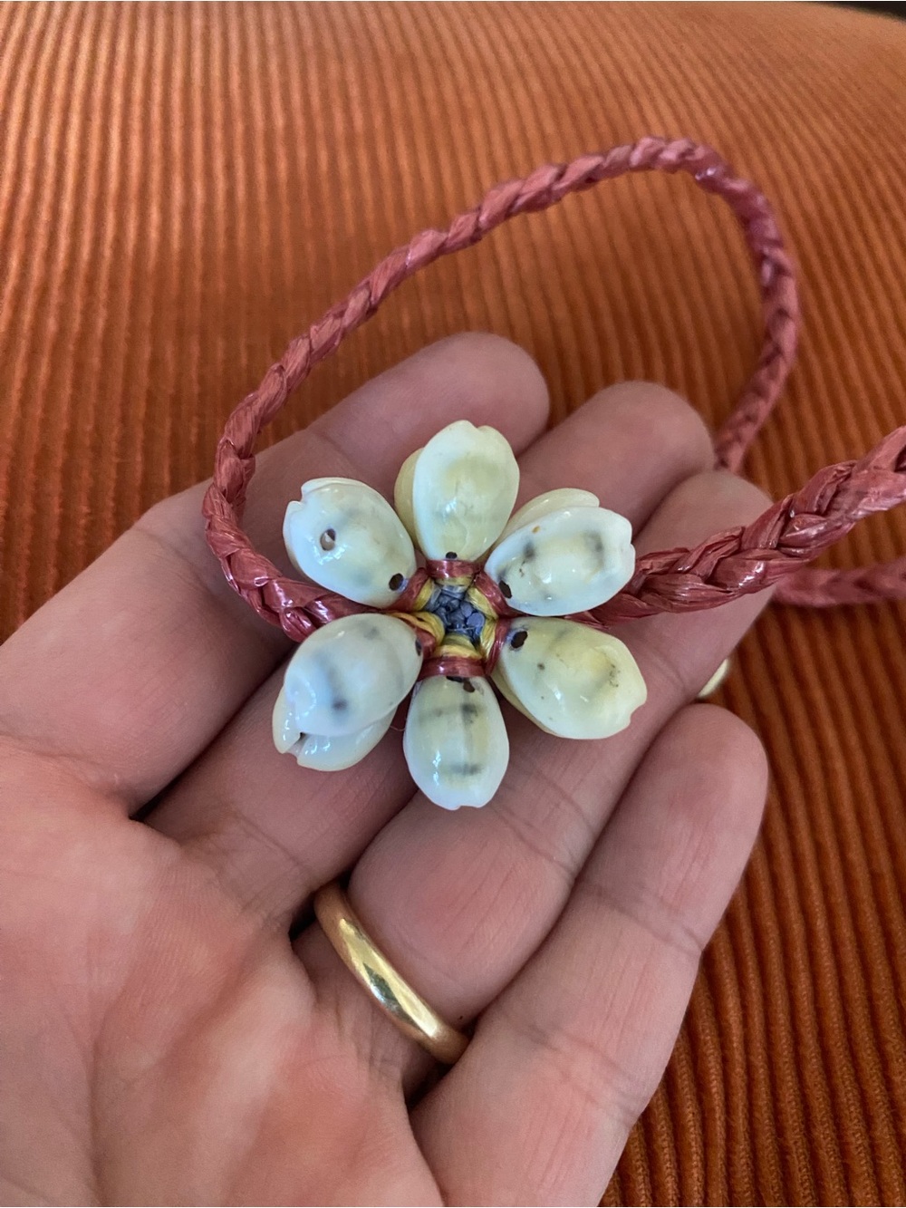 Vintage Braided/Sea Shell Choker Necklace - Picture 3 of 4